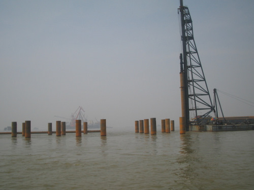 廈門環(huán)島路大橋鋼板樁施工